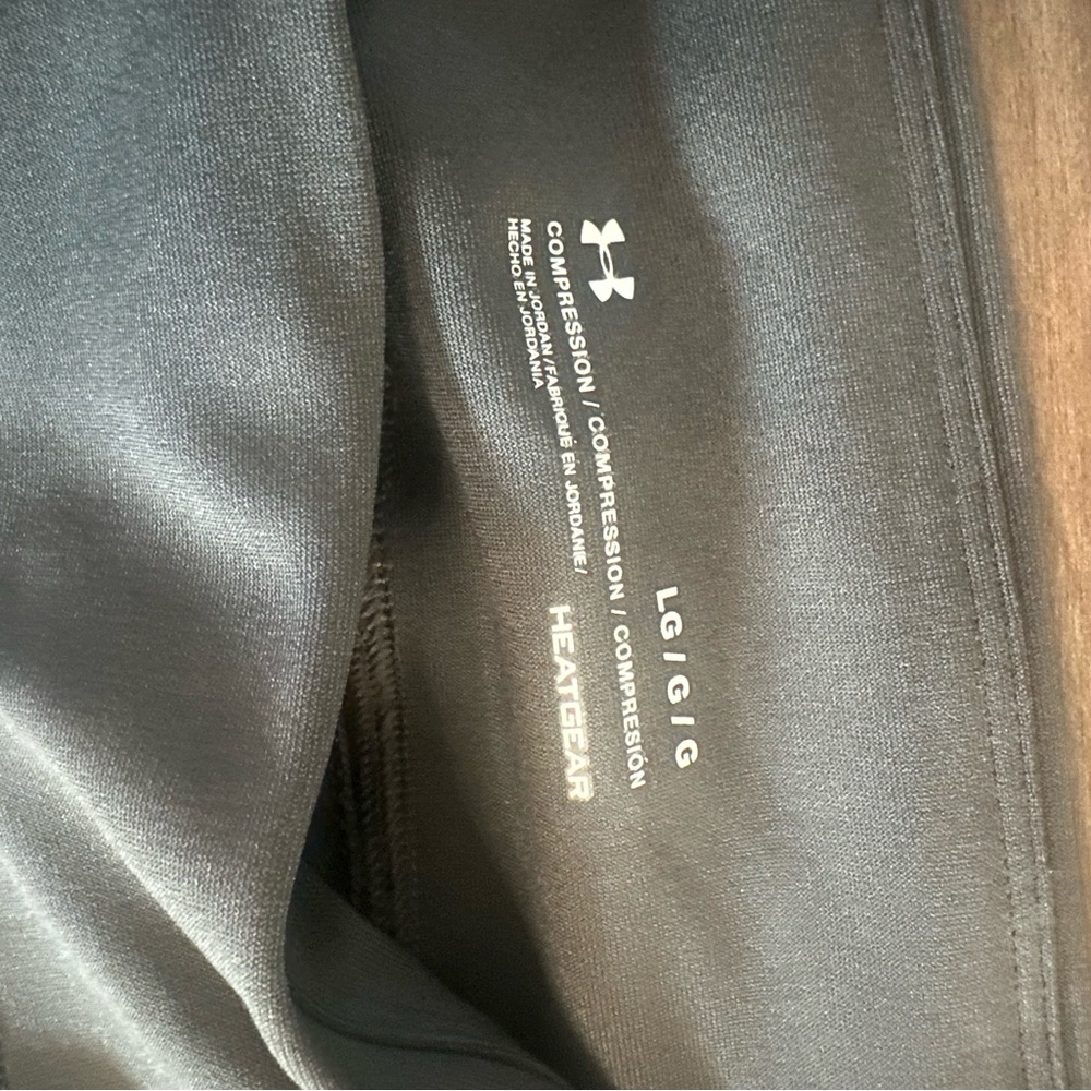Under Armour HeatGear Compression Capri Leggings Gray Neon Green Women’s Large - Picture 4 of 12